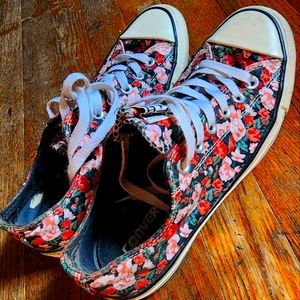 Converse All Stars Floral Sneakers Size 8 Woman's